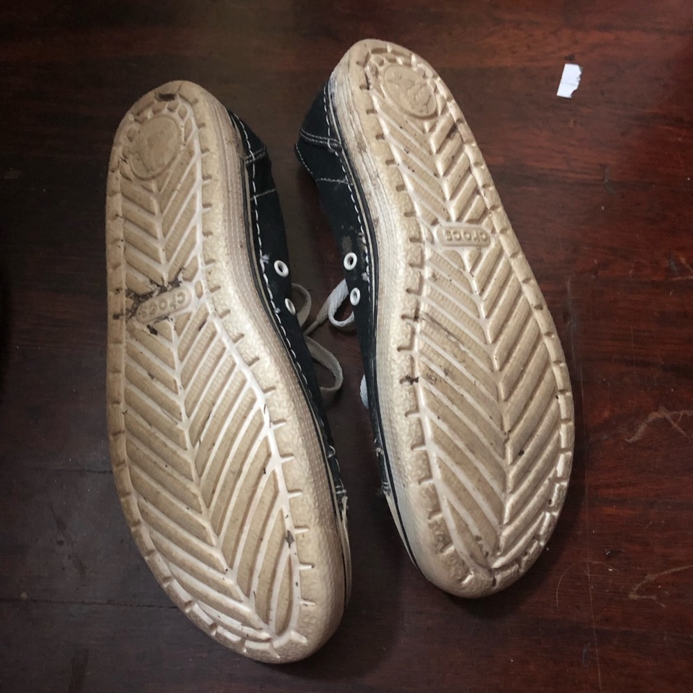 Crocs size 8